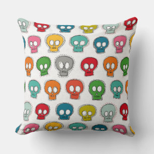 Cojín Decorativo coser calavera blanca