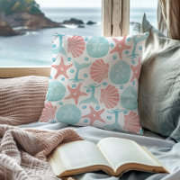 Costa de ballena de mar con concha de pez estrella