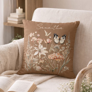 Cojín Decorativo Cottagecore Floral y Mariposas Personalizadas