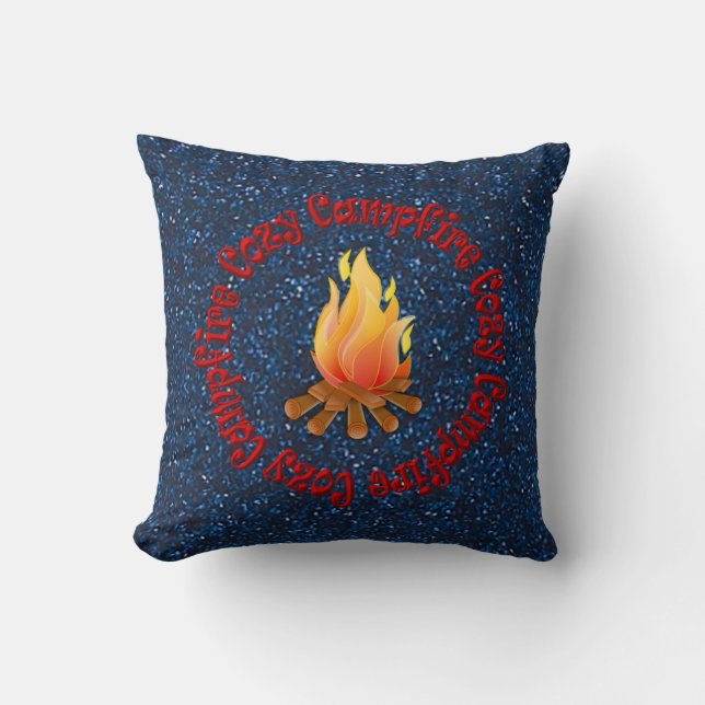 COJÍN DECORATIVO COZY CAMPFIRE PILLOW (Anverso)