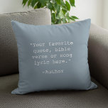Cojín Decorativo Crear su propia cotización<br><div class="desc">Crea tu propio presupuesto personalizado lanzar almohada. Presenta una tipografía de máquina de escribir minimalista.</div>