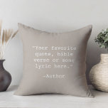 Cojín Decorativo Crear su propia cotización<br><div class="desc">Crea tu propio presupuesto personalizado lanzar almohada. Presenta una tipografía de máquina de escribir minimalista.</div>