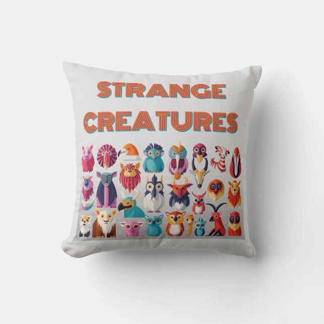 COJÍN DECORATIVO CREATURAS EXTRAÑAS (Anverso)