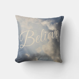 Cojín Decorativo Creencia Inspiradora de nubes de luz solar