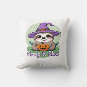 Cojín Decorativo Creep It Slow � Camiseta de perezoso de Halloween