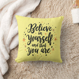 Cojín Decorativo Creer en el diseño de una cita motivacional