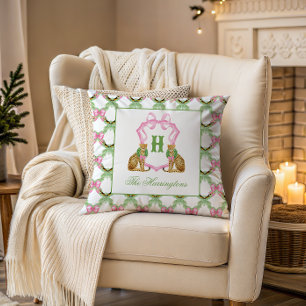 Cojín Decorativo Crest de monograma de Navidad con leopardo Preppy 
