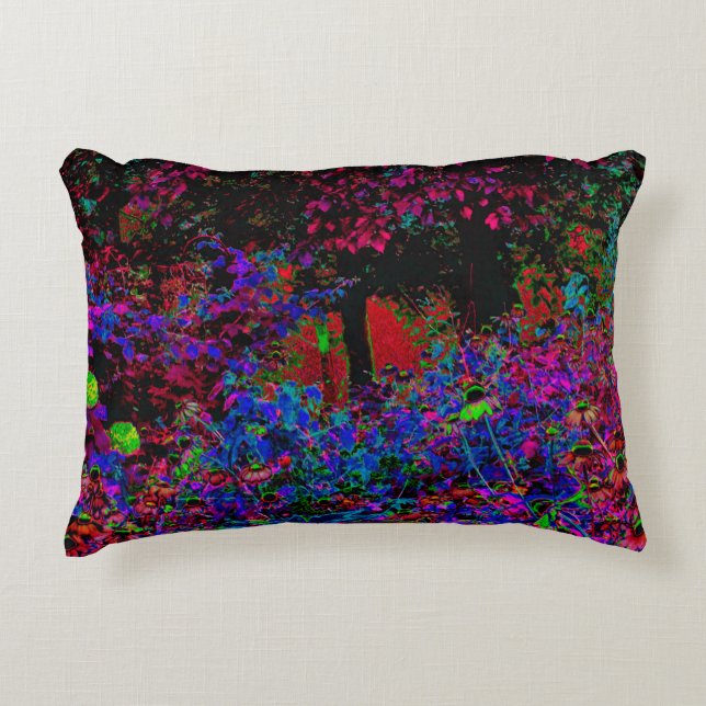 Cojín Decorativo Crimson Psicodélico Rojo y Amanecer del Jardín Neg (Anverso)