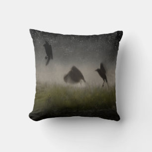Cojín Decorativo Crows En Un Prado De Medianoche