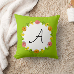 Cojín decorativo cuadrado del monograma verde cítr