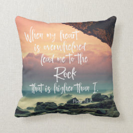 Cojín Decorativo Cuando mi corazón está abrumado, la Biblia de los 