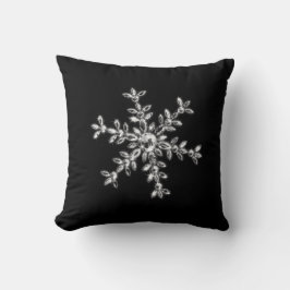 Cojín Decorativo Cushira navideña con copo de nieve en negro