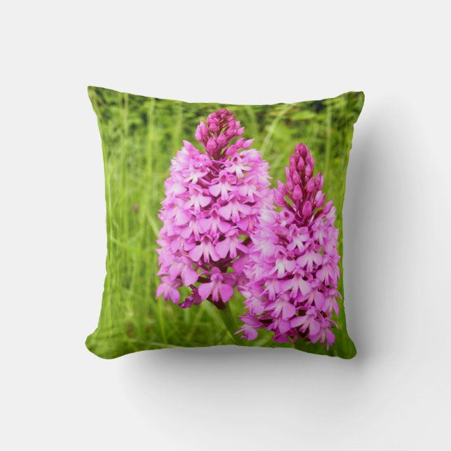 Cojín Decorativo Cushiro de Orquídea Piramidal (Anverso)