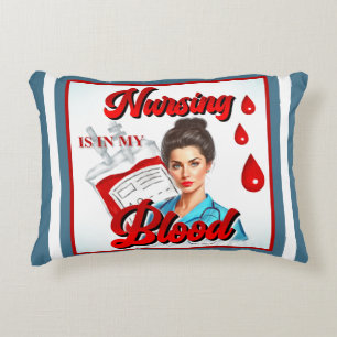 Cojín Decorativo Cute Pinup_ Enfermería en mi sangre
