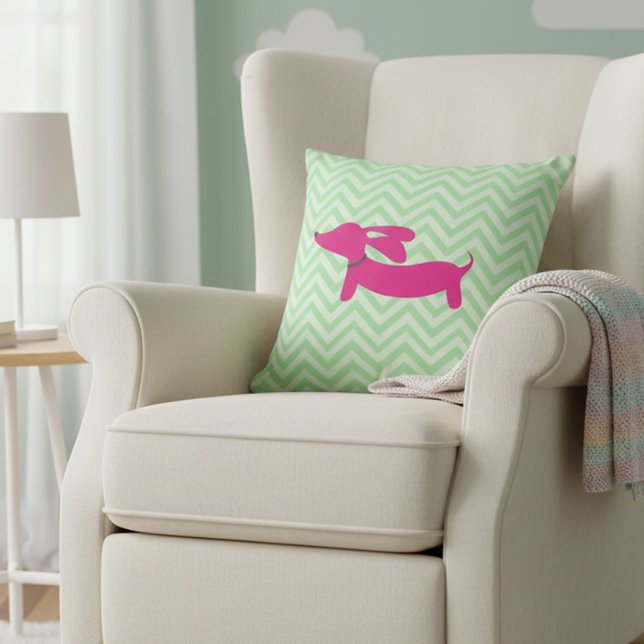 Cojín Decorativo Dachshund + Green Chevron (Green and pink dachshund pillow for wiener dog lover home)