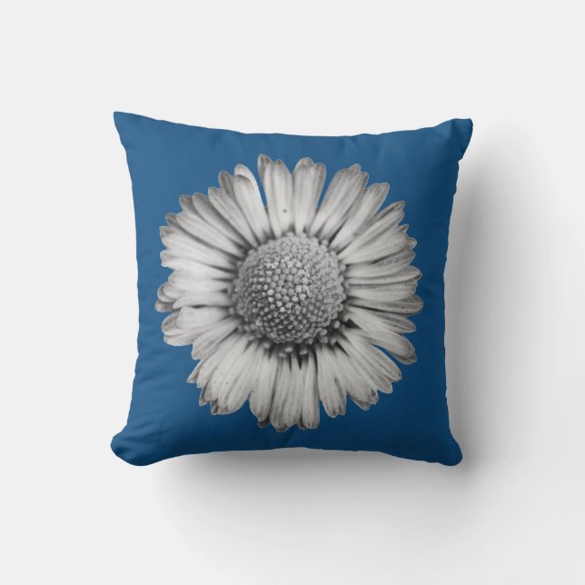 Cojín Decorativo Daisy negro y blanco sobre azul clásico (Anverso)
