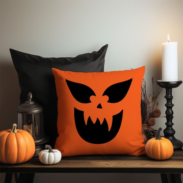 Cojín decorativo de cara de calabaza Jack O Lanter (Subido por el creador)
