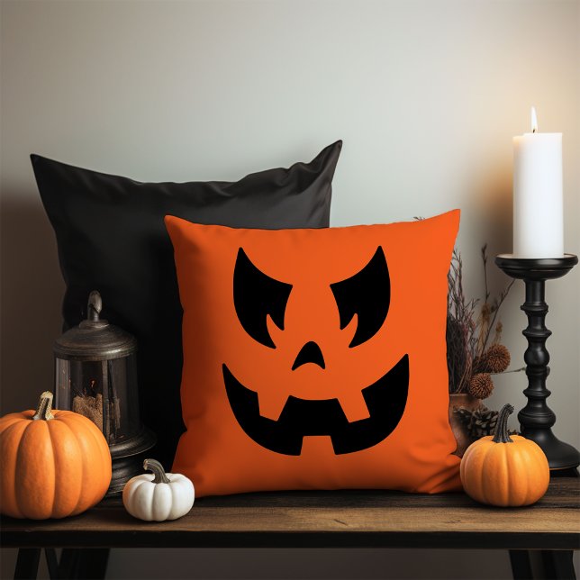 Cojín decorativo de cara de calabaza Jack O Lanter (Subido por el creador)