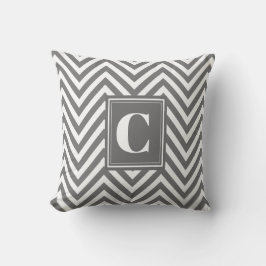 Cojín decorativo de Chevron gris monogramo