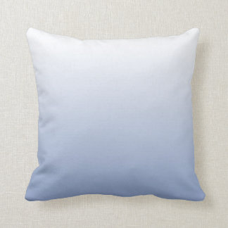 Cojín decorativo de degradado azul de serenidad