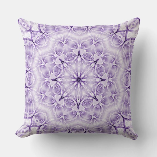 Cojín decorativo de flores blancas moradas (Anverso)