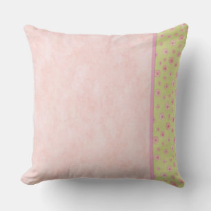 Cojín decorativo de flores rosa blandas
