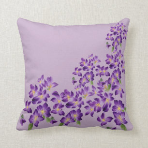 Cojín decorativo de flores violetas coloridas y vi