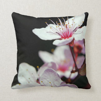 Cojín decorativo de la flor de cerezo