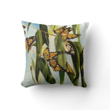 Cojín decorativo de la mariposa de la danza del