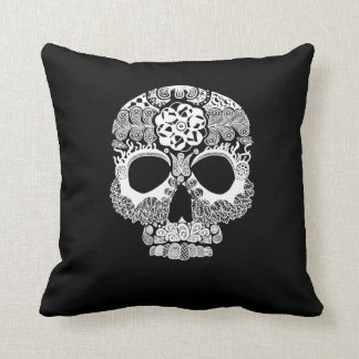 Cojín decorativo de la oscuridad de Bella Muerte