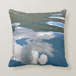 Cojín decorativo de la reflexión del agua