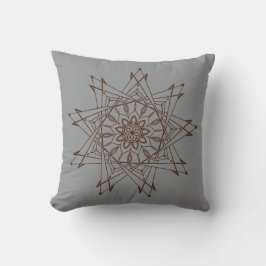 Cojín decorativo de Mandala marrón y gris agudo