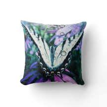 Cojín decorativo de mariposa morada