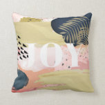 COJÍN DECORATIVO de patrón abstracto JOY Pink & Go<br><div class="desc">Esta elegante y moderna almohada de tiro de vacaciones incluye una palabra "JOY" en blanco sobre trazos abstractos de pincel,  formas y patrones en rosa,  azul marino,  oro falso y negro. Personalízalo para tus necesidades. Puedes encontrar productos coincidentes en mi tienda.</div>