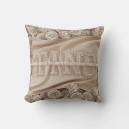 COJÍN DECORATIVO de Rosa con bordado TINO