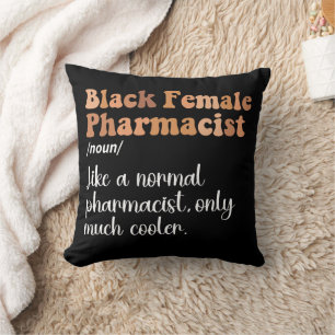 Cojín Decorativo Definición divertida de la farmacéutica negra