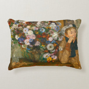 Cojín Decorativo Degas, una mujer sentada al lado de una bolsa de f