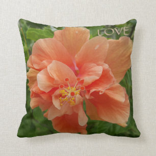 Cojín decorativo del amor de la flor