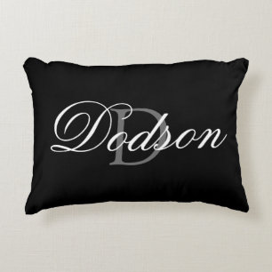 Cojín decorativo del blanco del negro del apellid