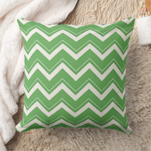 Cojín Decorativo Día de San Patricio con patrón de Chevron verde mo