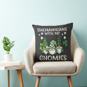 Cojín Decorativo Día de San Patricio Travvesuras con Gnomies Gnomo