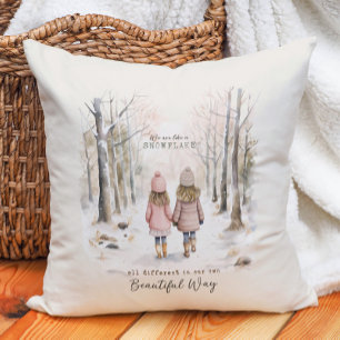 Cojín Decorativo Diferentes como copos de nieve Niñas Pequeñas Bosq