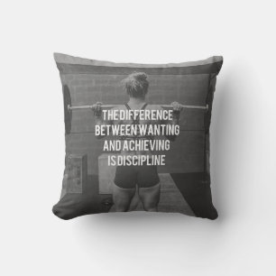 Cojín Decorativo Disciplina - Deseos vs Logros, Gimnasio de las muj