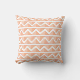 Cojín Decorativo Diseño azteca #2 en JessicaSuzzette