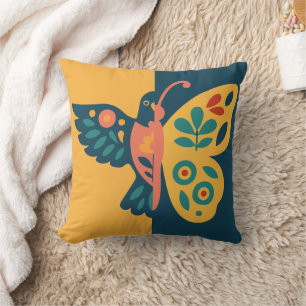 Cojín Decorativo Diseño caprichoso de mariposa y colibrí