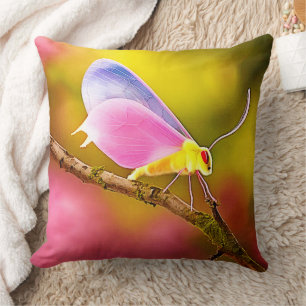 Cojín Decorativo Diseño de belleza alada exótica