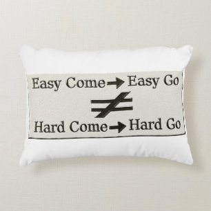 Cojín Decorativo Diseño De Fácil Trabajo Y Relación De Trabajo Duro