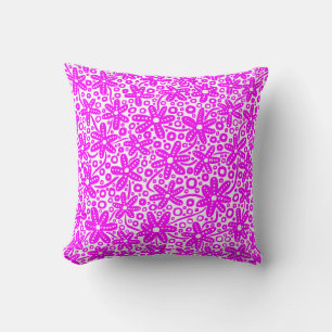 Cojín Decorativo Diseño de Flor - Magenta sobre Blanco