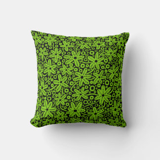 Cojín Decorativo Diseño de flores - Verde marciano sobre negro