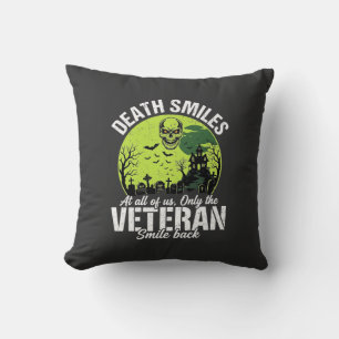 Cojín Decorativo Diseño de Halloween Sonríe la Muerte Veterano_1